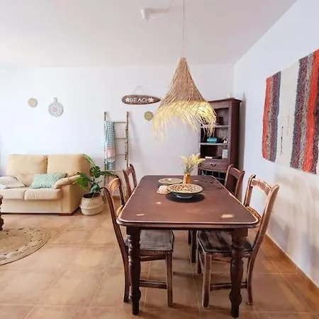 Casita De La Luz With Swimmingpool Holiday home *